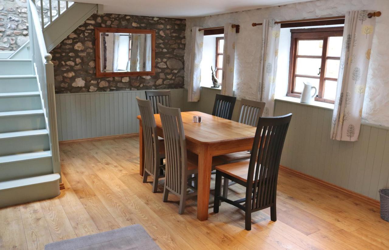 Pullman Cottage - The Culm Valley Inn Culmstock Buitenkant foto