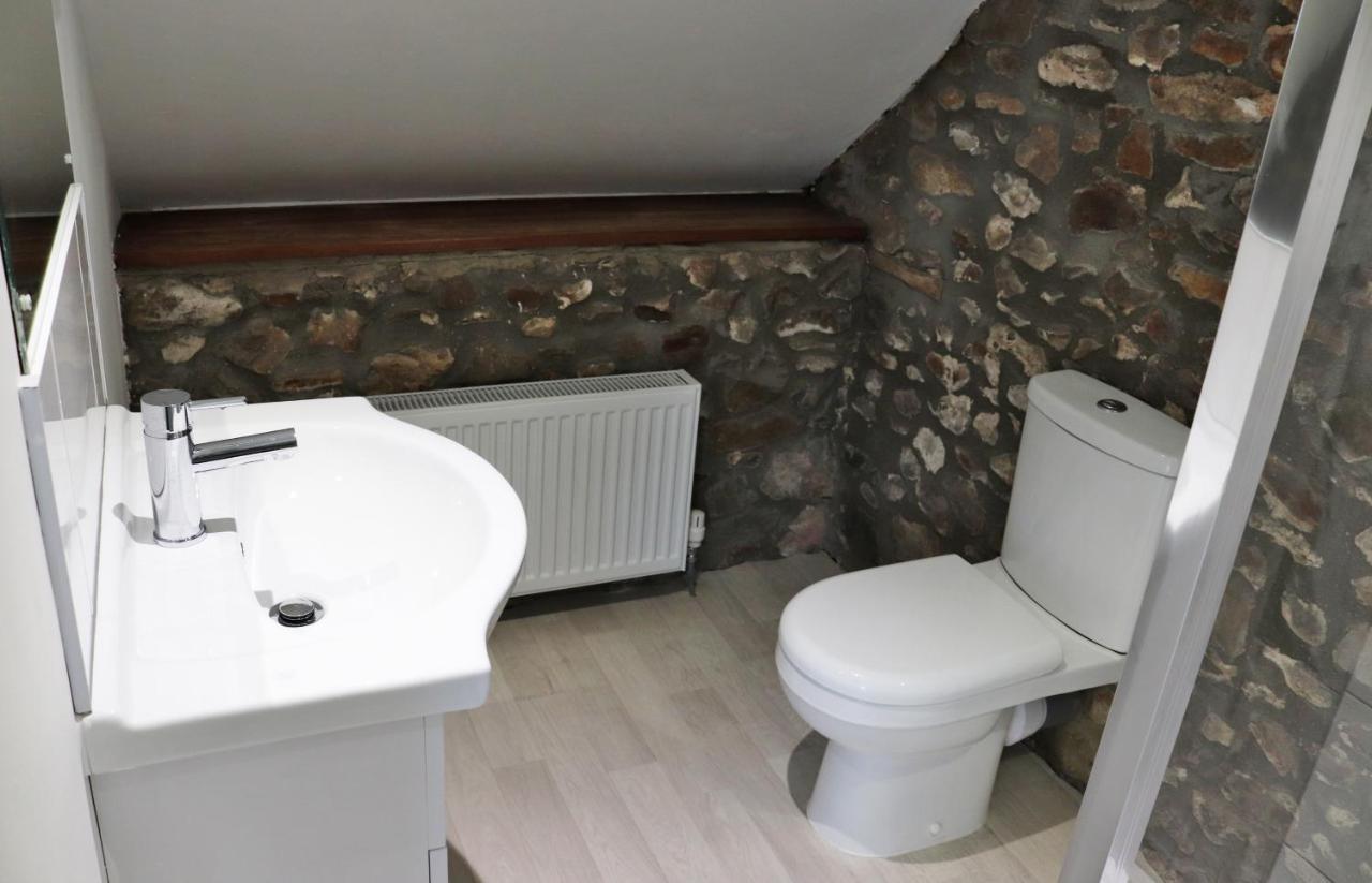 Pullman Cottage - The Culm Valley Inn Culmstock Buitenkant foto